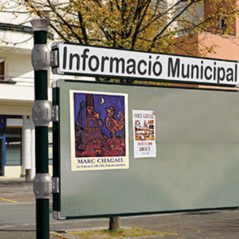 Panell d'anunci lliure amb rètol d'alç 1225 x 870 mm